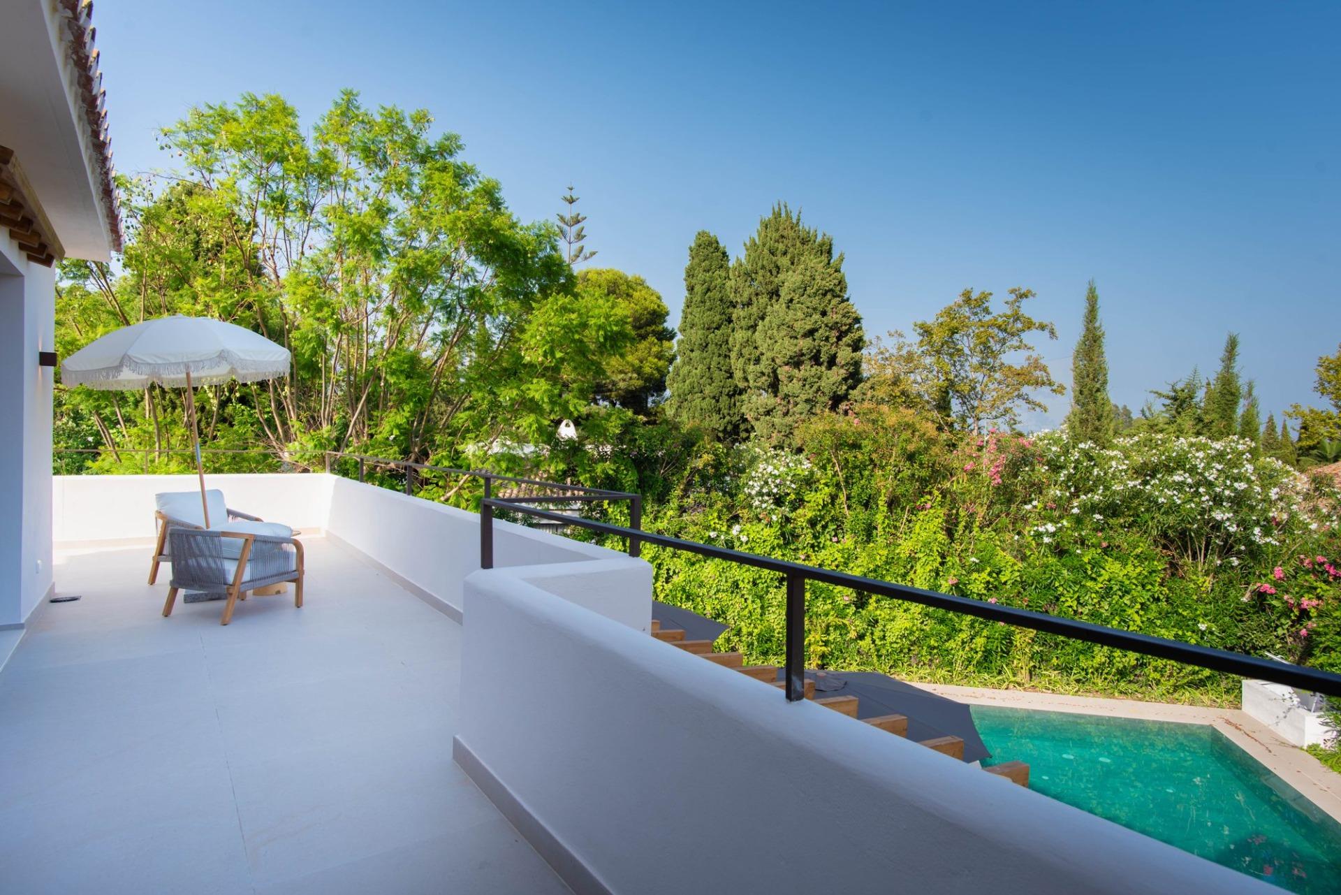 Refurbished Four Bedroom Villa with Infinity Pool, Guadalmina, Marbella, photograph 6