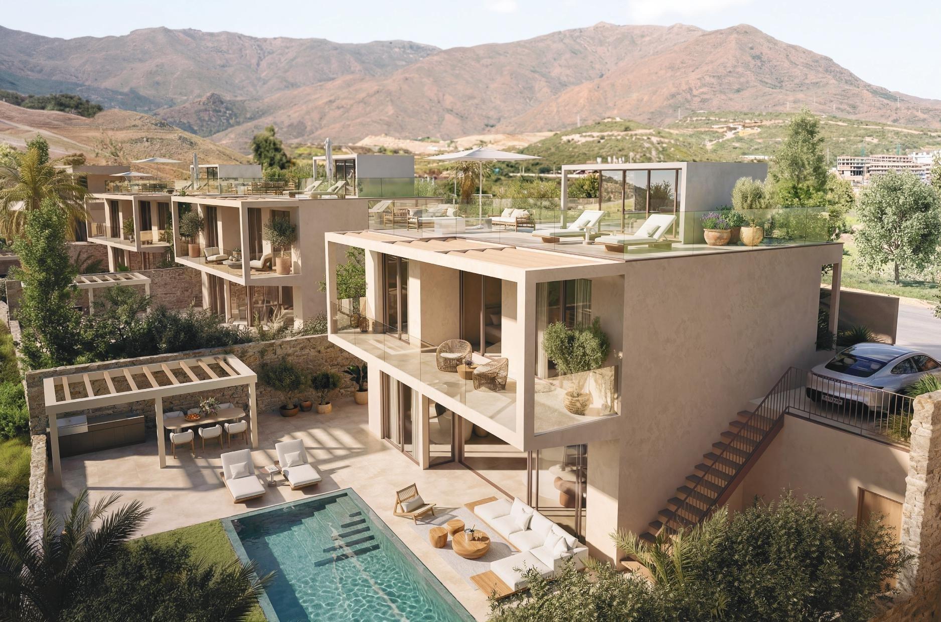 New Contemporary 4 Bedroom Villa with Private Pool and Golf Views, Estepona
