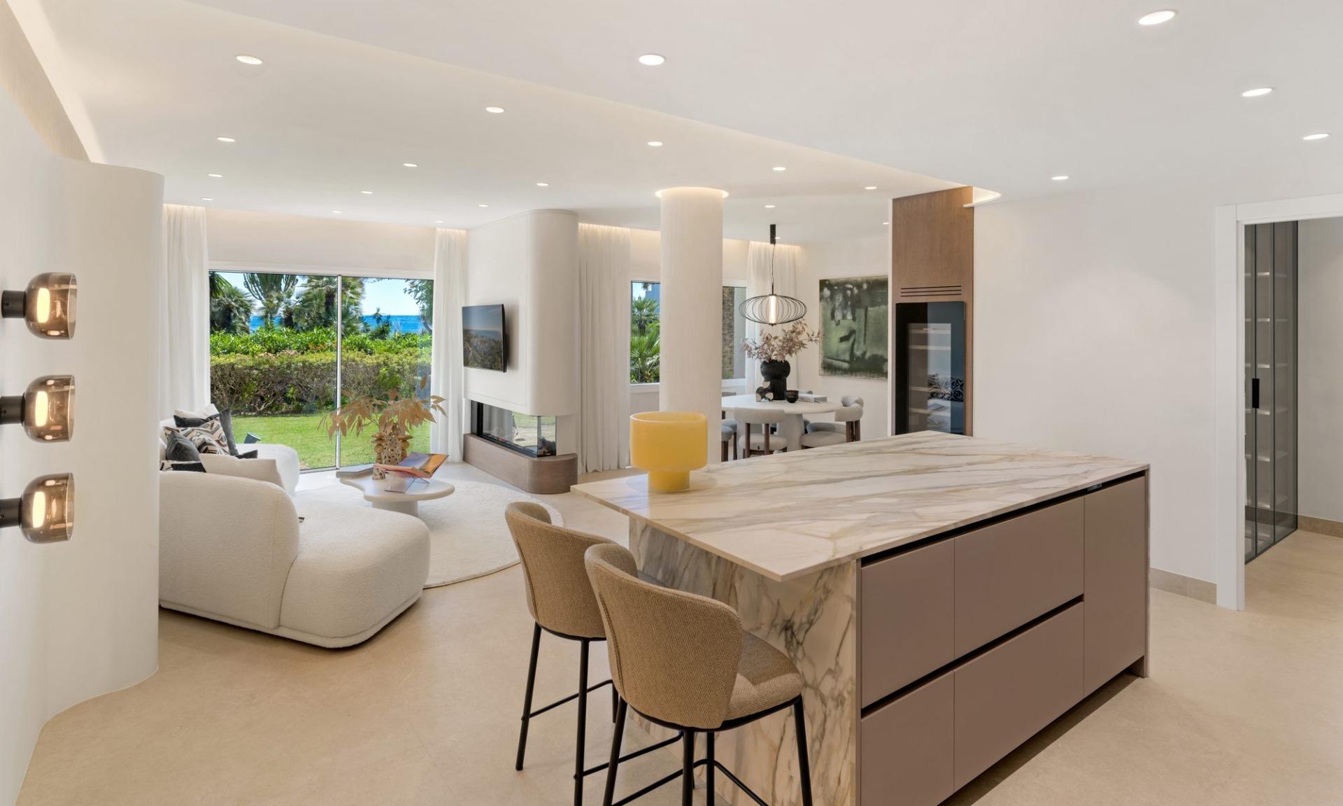 Renovated Beachside Ground Floor Apartment with Garden, New Golden Mile, photograph 13